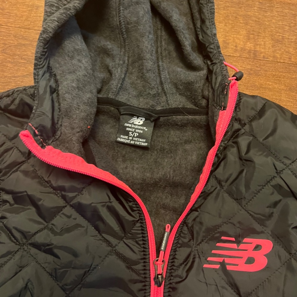 New Balance jacket - Picture 3 of 3